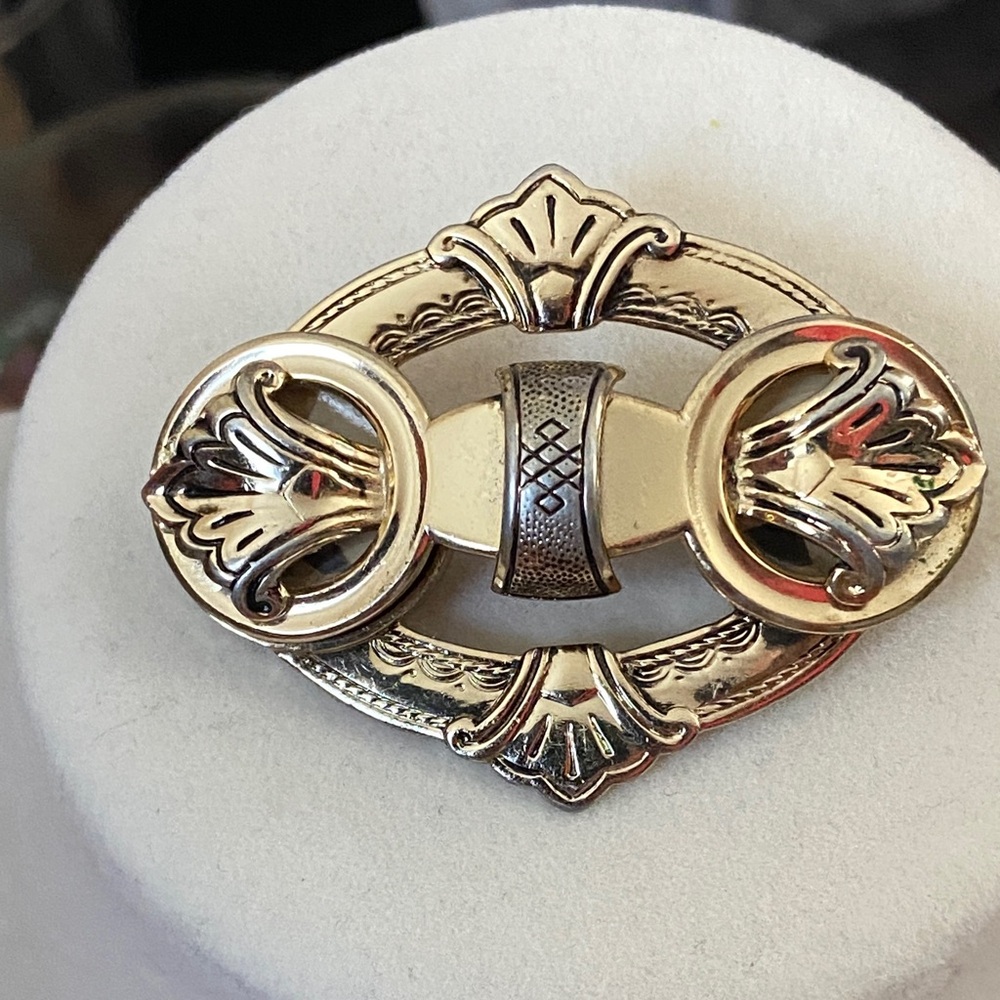 Vintage Coro Locket Brooch Adolph Katz 1938s.